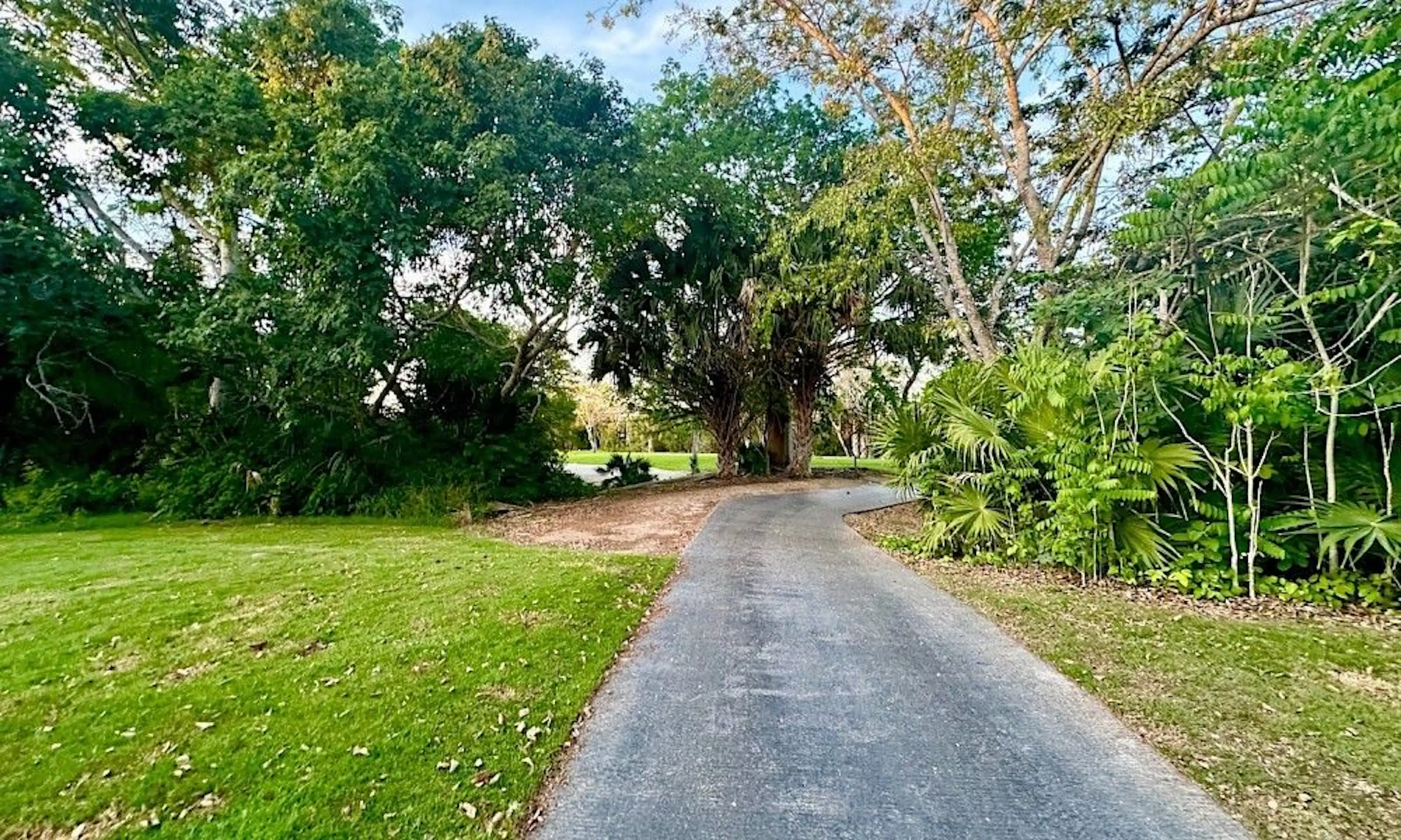 Venta De Terreno En El Yucatán Country Club