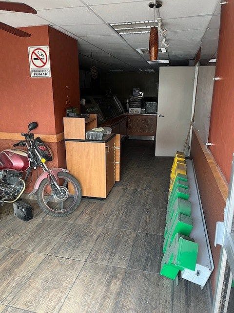 Local Comercial Spot2