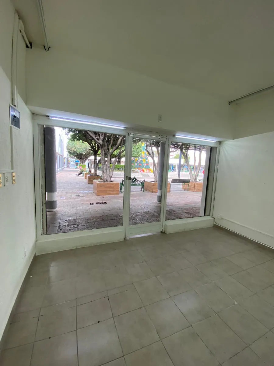 Local Comercial Spot2