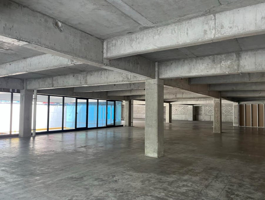 Local Comercial Spot2