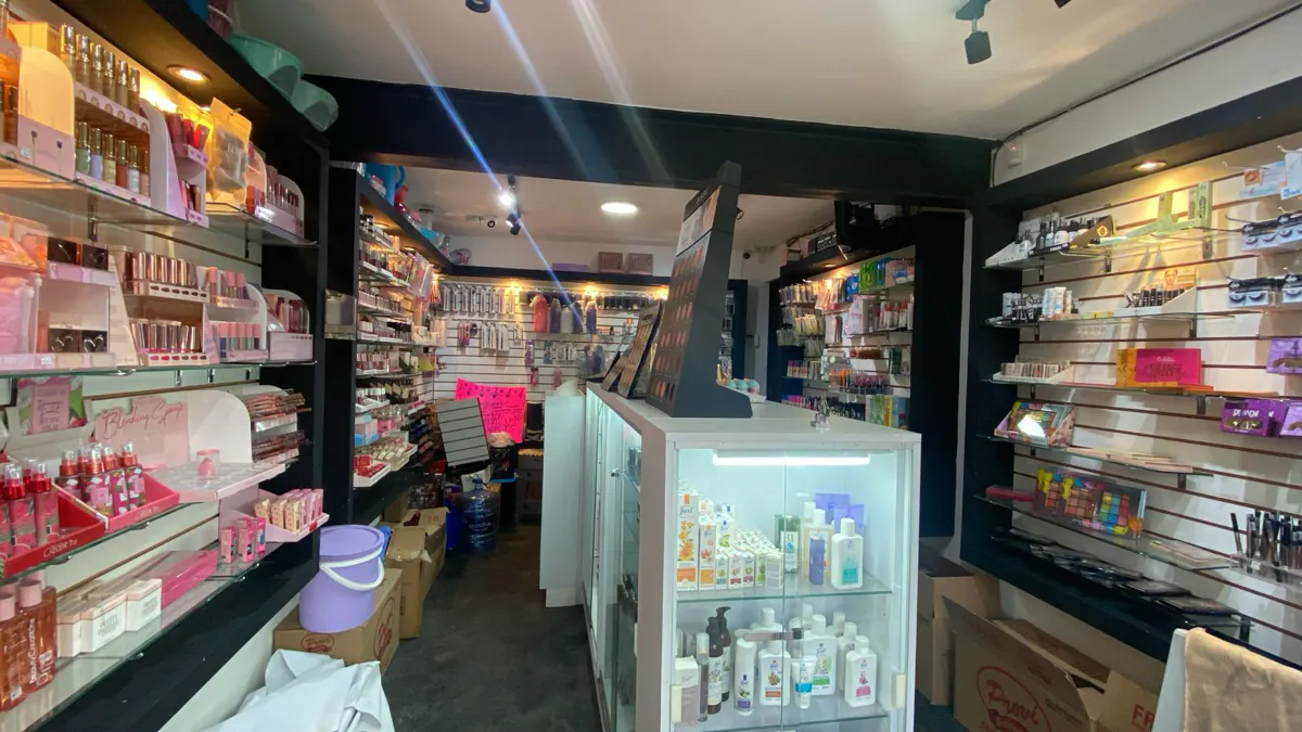 Local Comercial Spot2