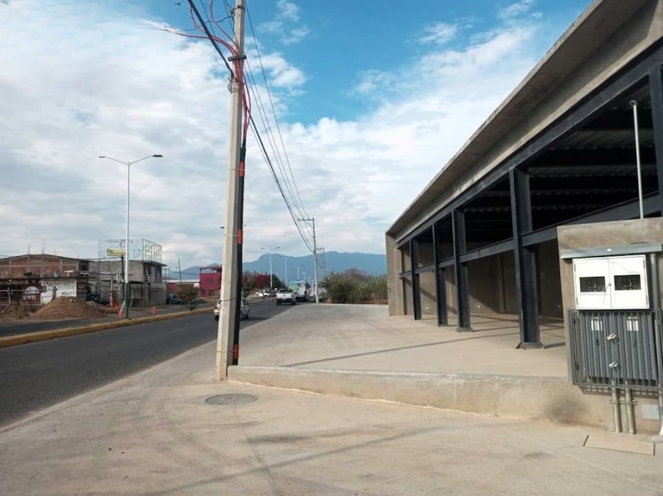 Local Comercial Spot2