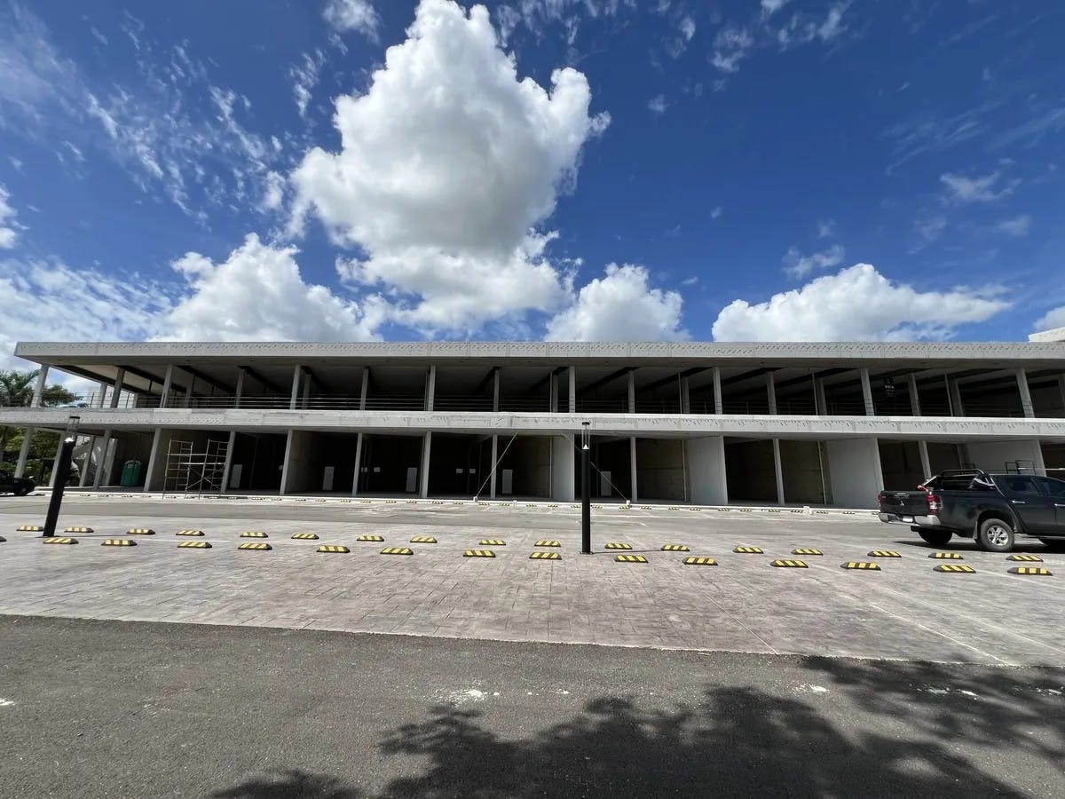 Local Comercial Spot2