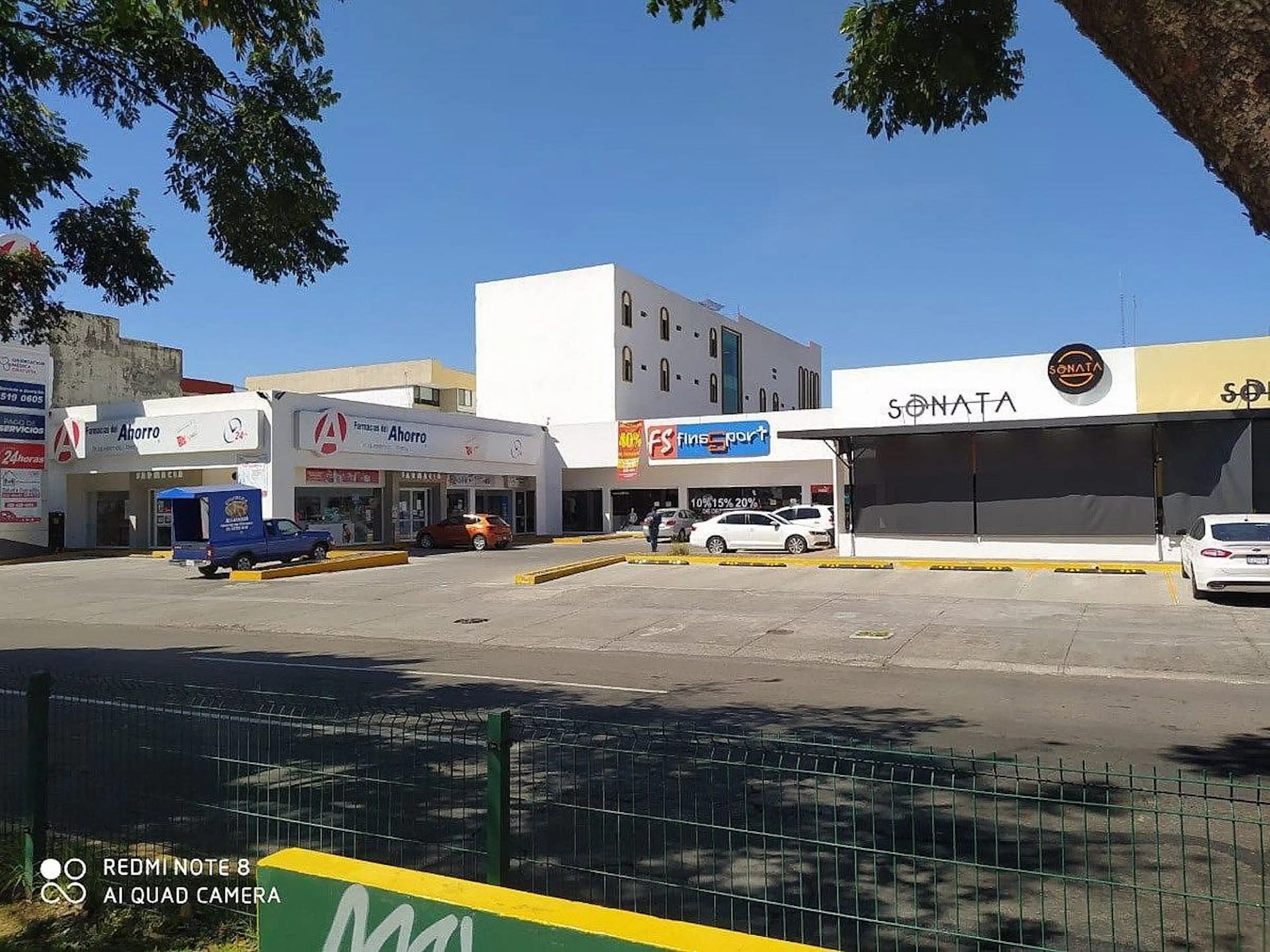 Paseo Lázaro Cárdenas S/n