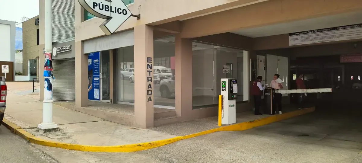 Local Comercial Spot2