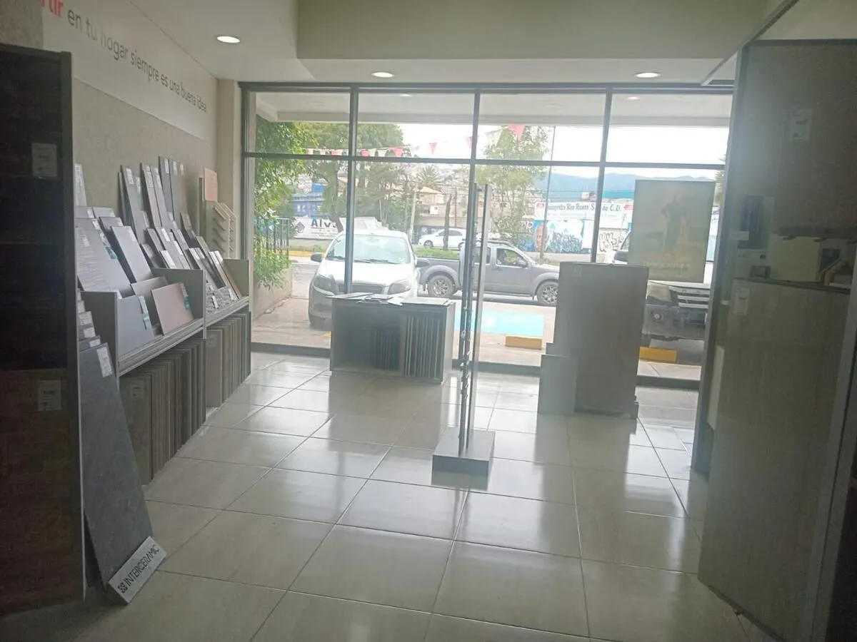 Local Comercial Spot2