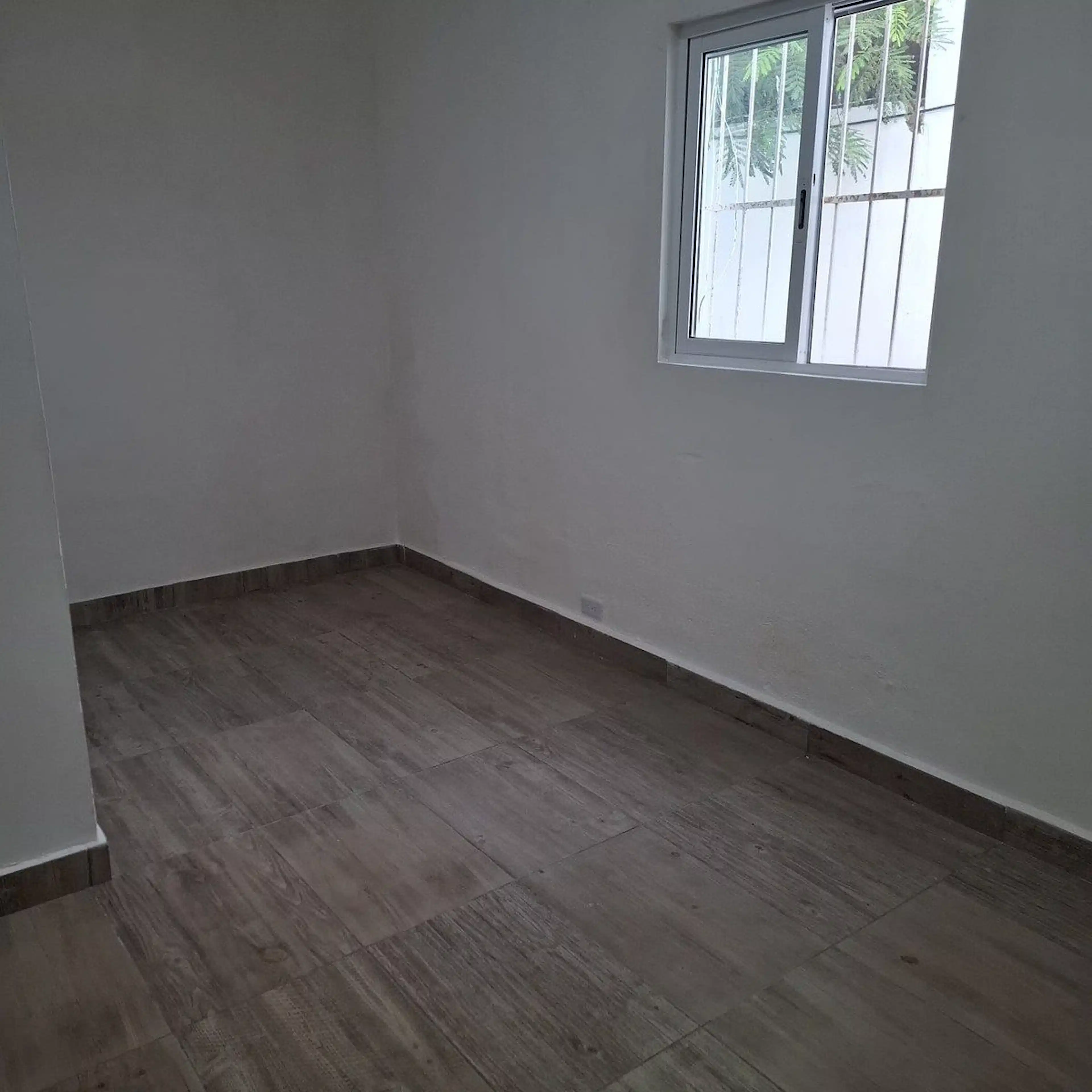 PADRISIMO LOCAL PARA OFICINAS EN IMPORTANTE AVENIDA DE MERIDA