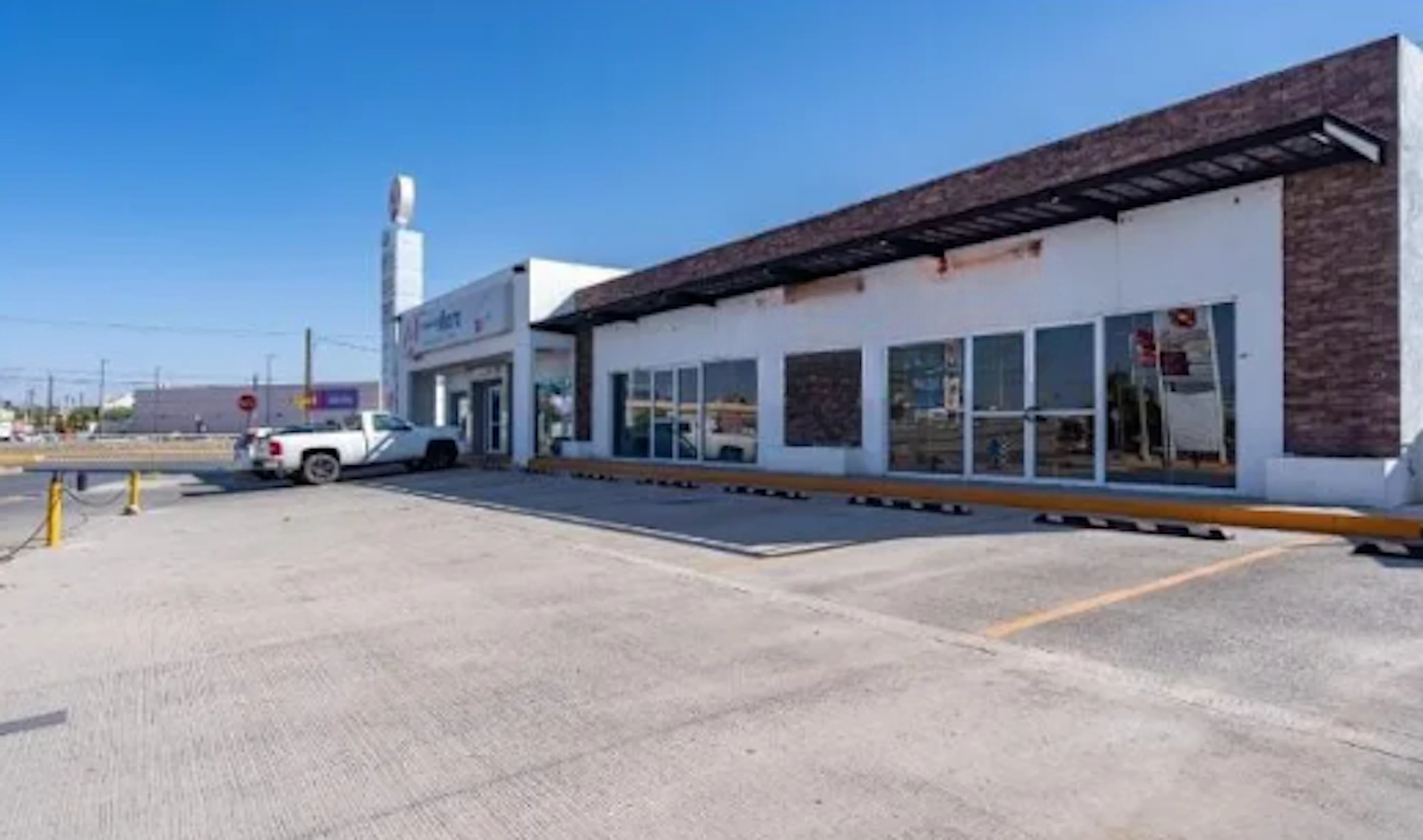 Local Comercial Spot2