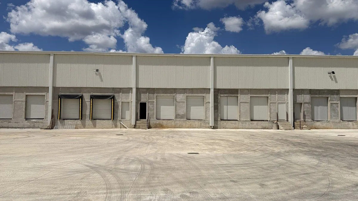 Industrial Spot2