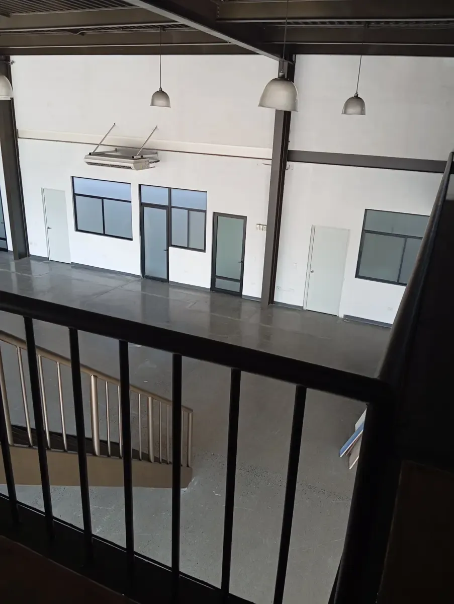 Local Comercial Spot2