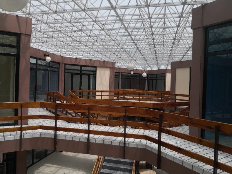 Local Comercial Spot2