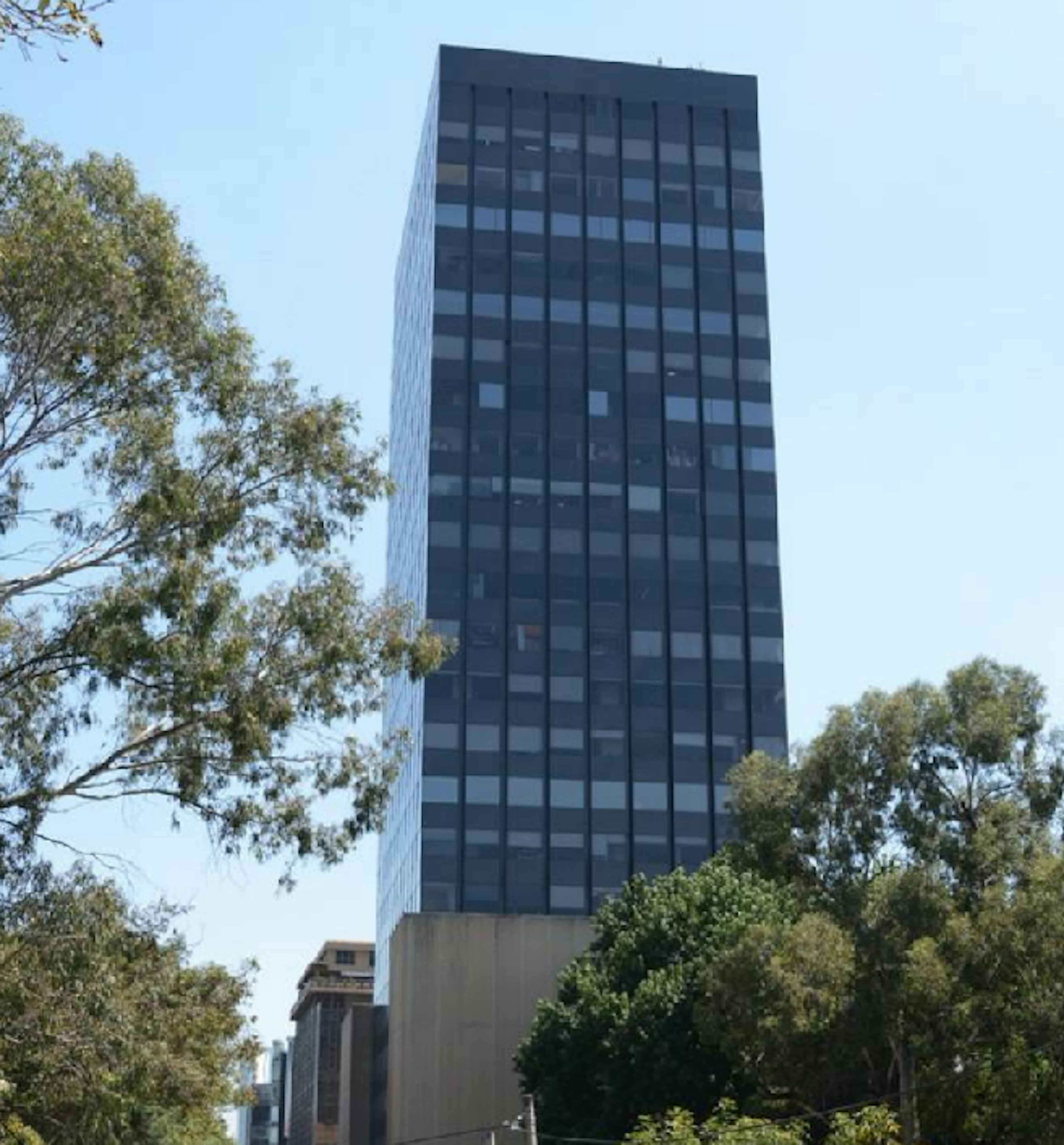 Oficina Ejército Nacional 216