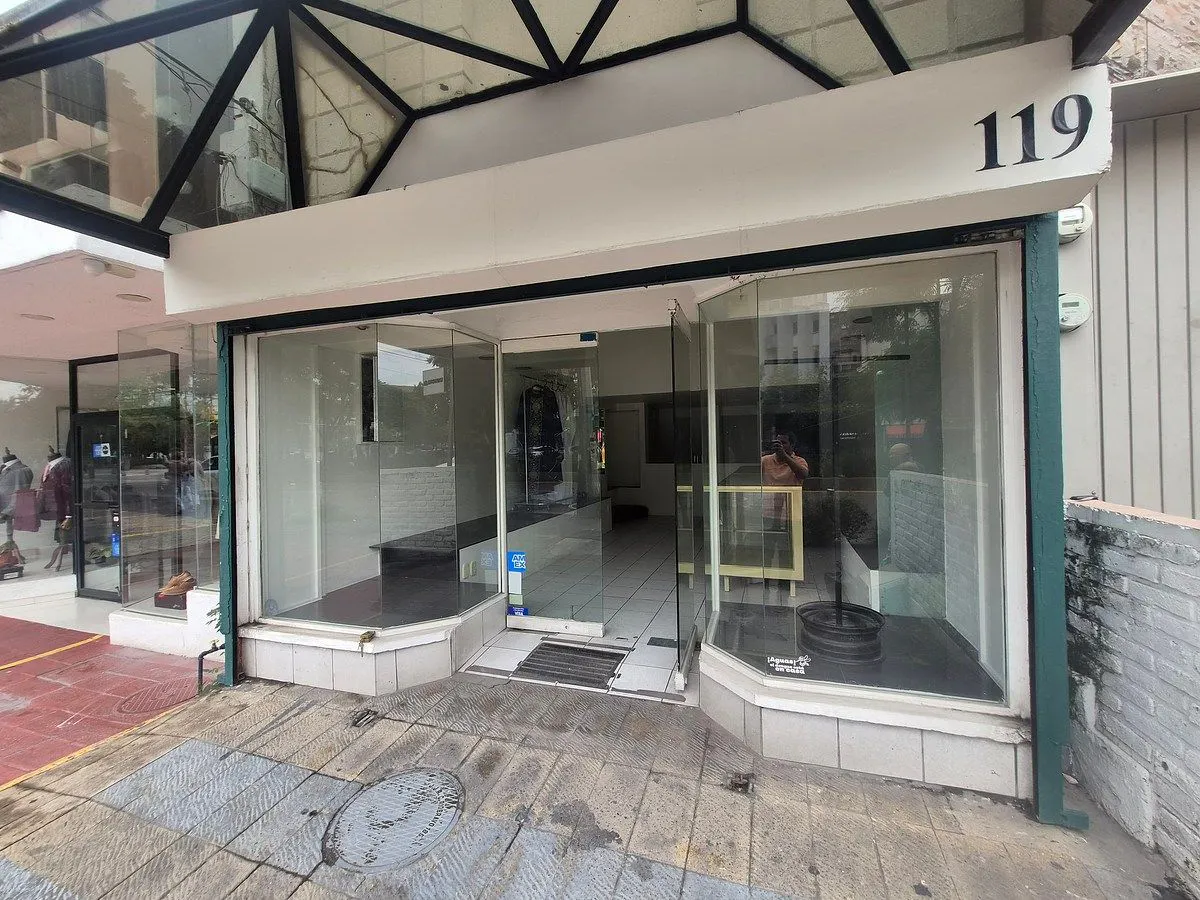 Local Comercial Spot2