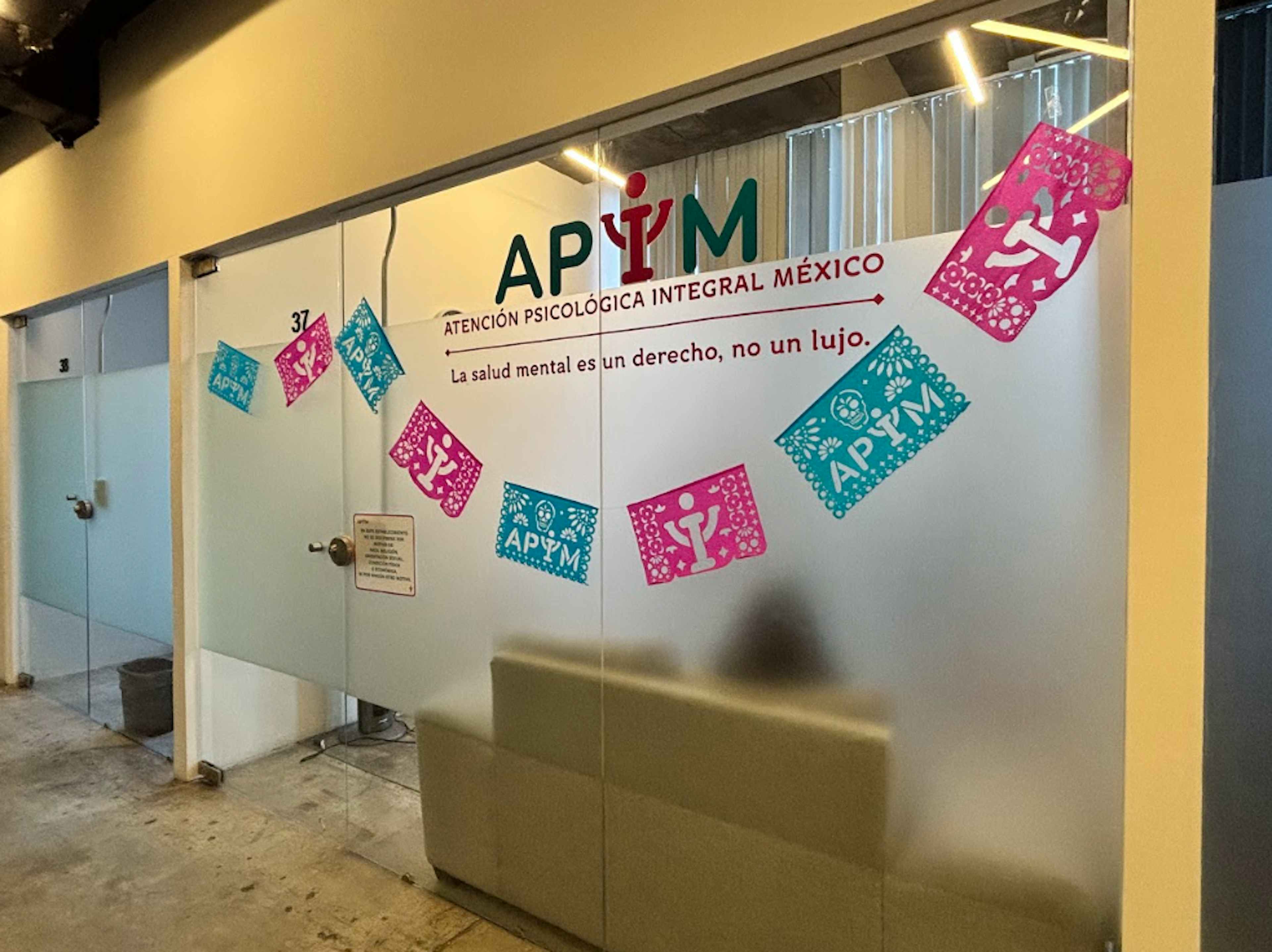 Piso 4 Oficina 415 - 5p