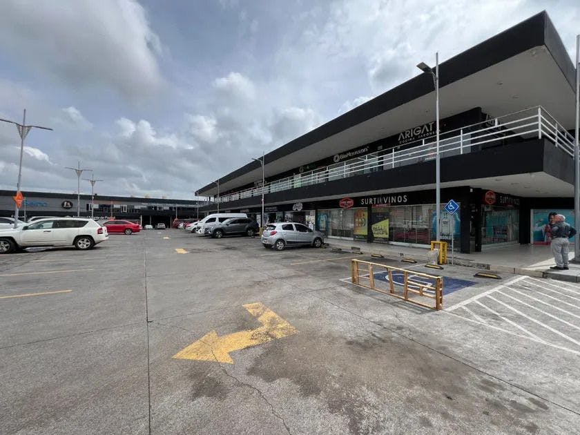 Local Comercial Spot2