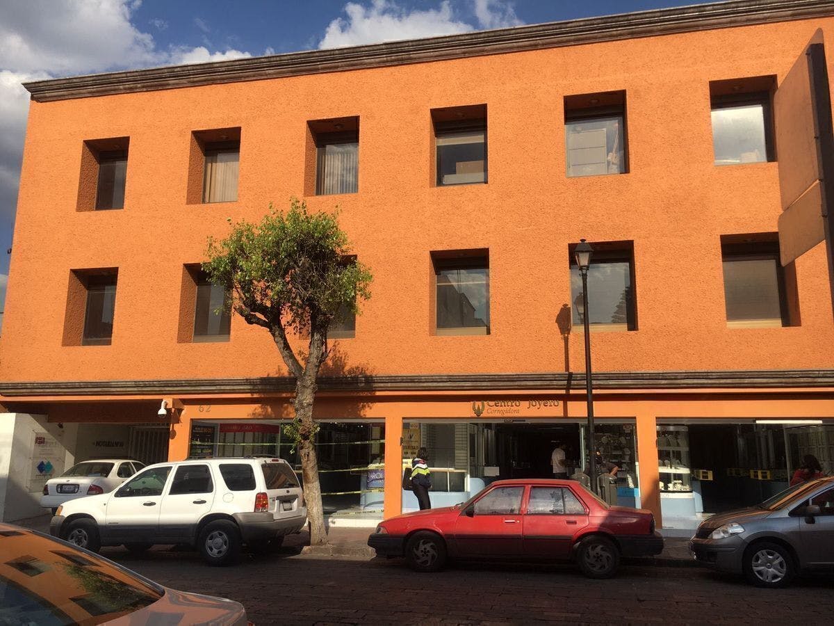 Local Comercial Spot2