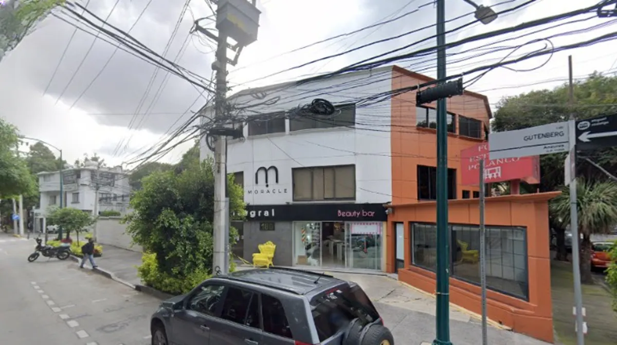 Local Comercial Spot2