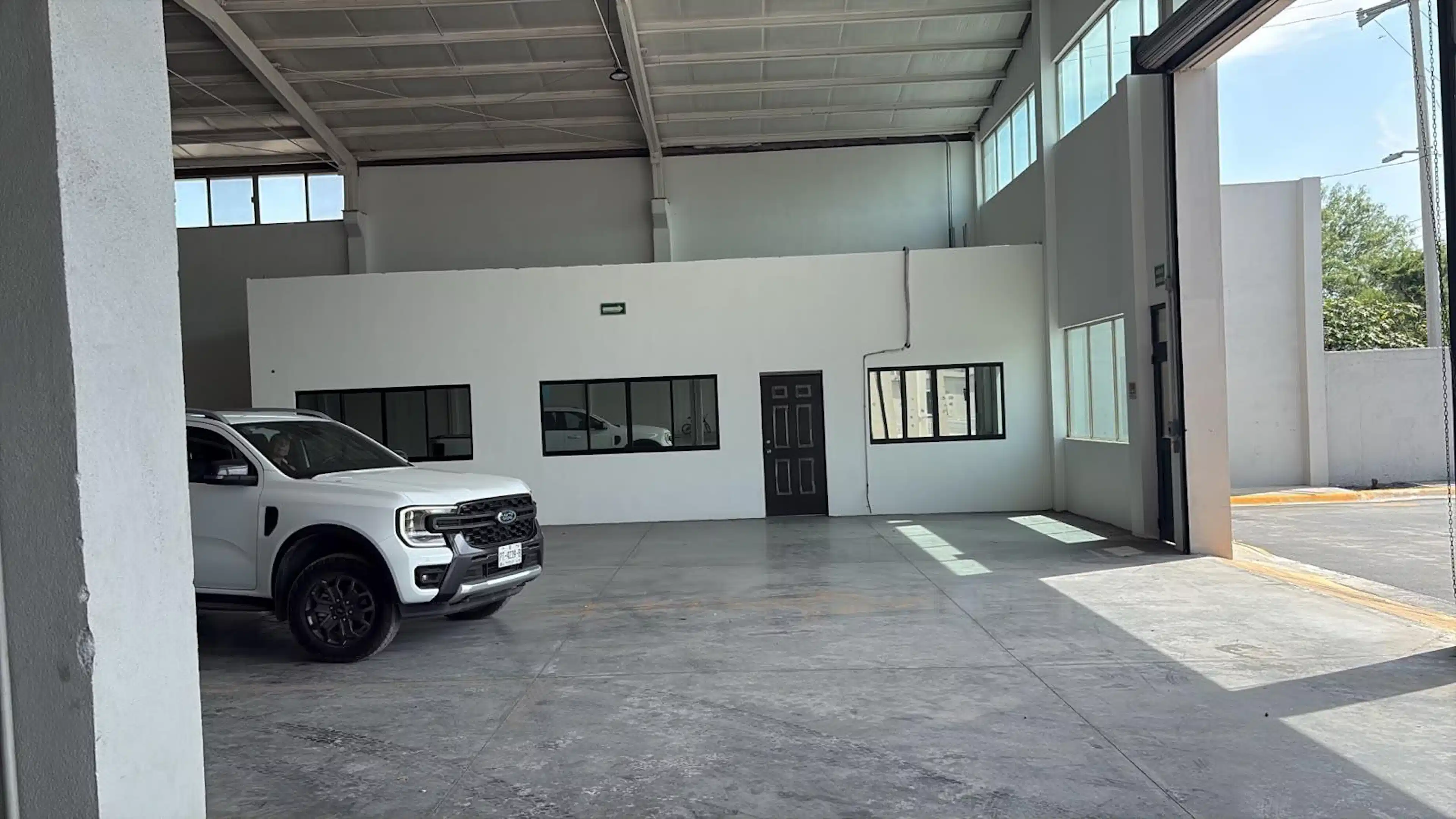 BODEGA EN RENTA DE 2880 METROS USO COMERCIAL ESCOBEDO NUEVO LEÓN S/N