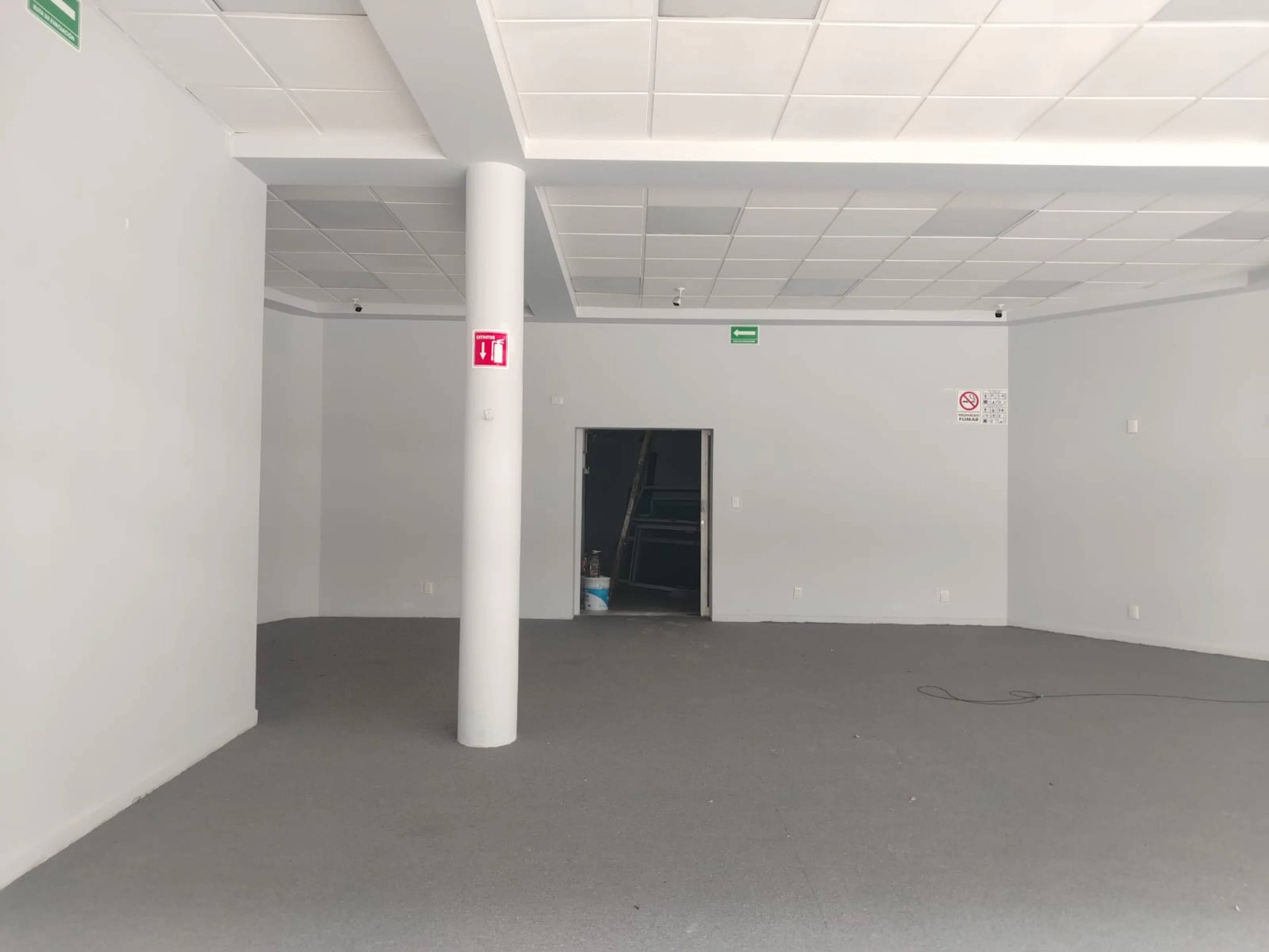Local Comercial Spot2