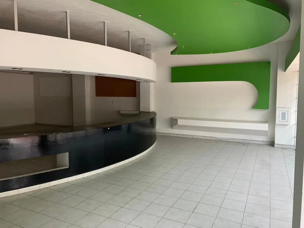 Local Comercial Spot2