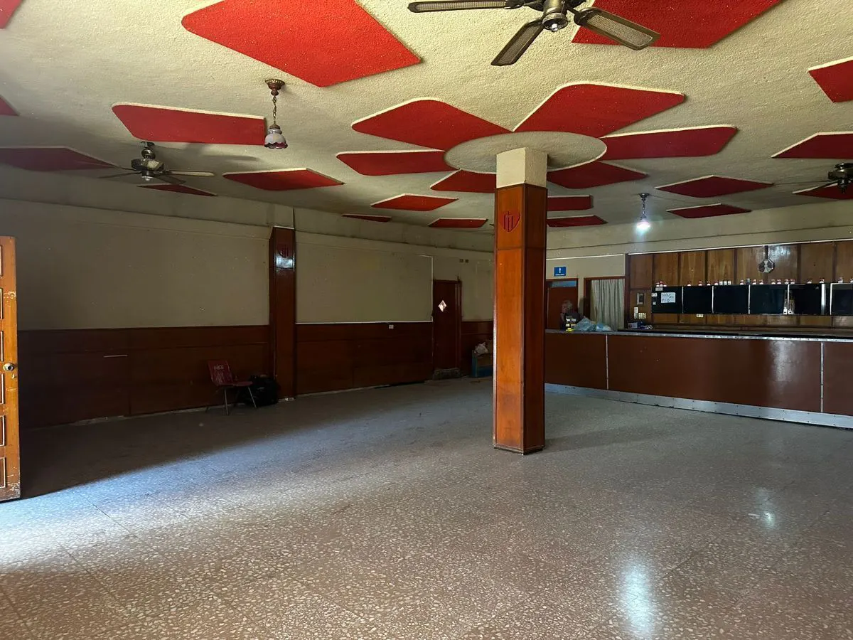 Local Comercial Spot2