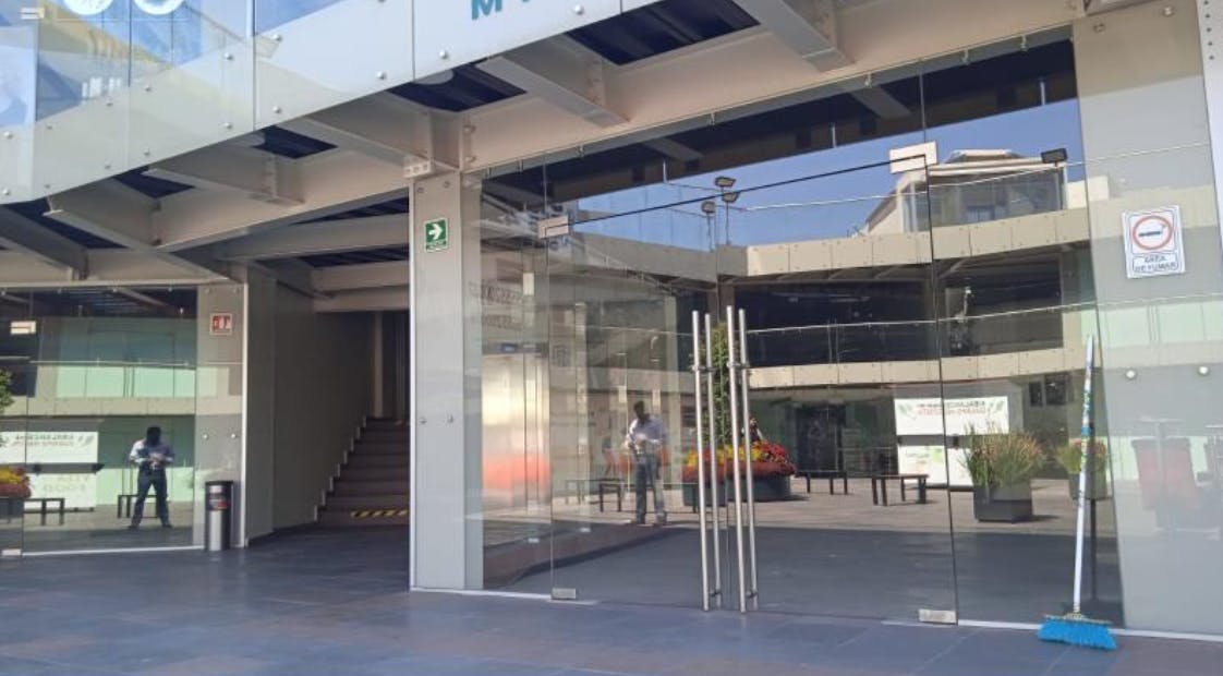 Local Comercial Spot2