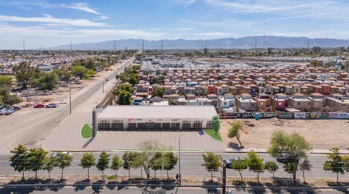 Local Comercial Spot2