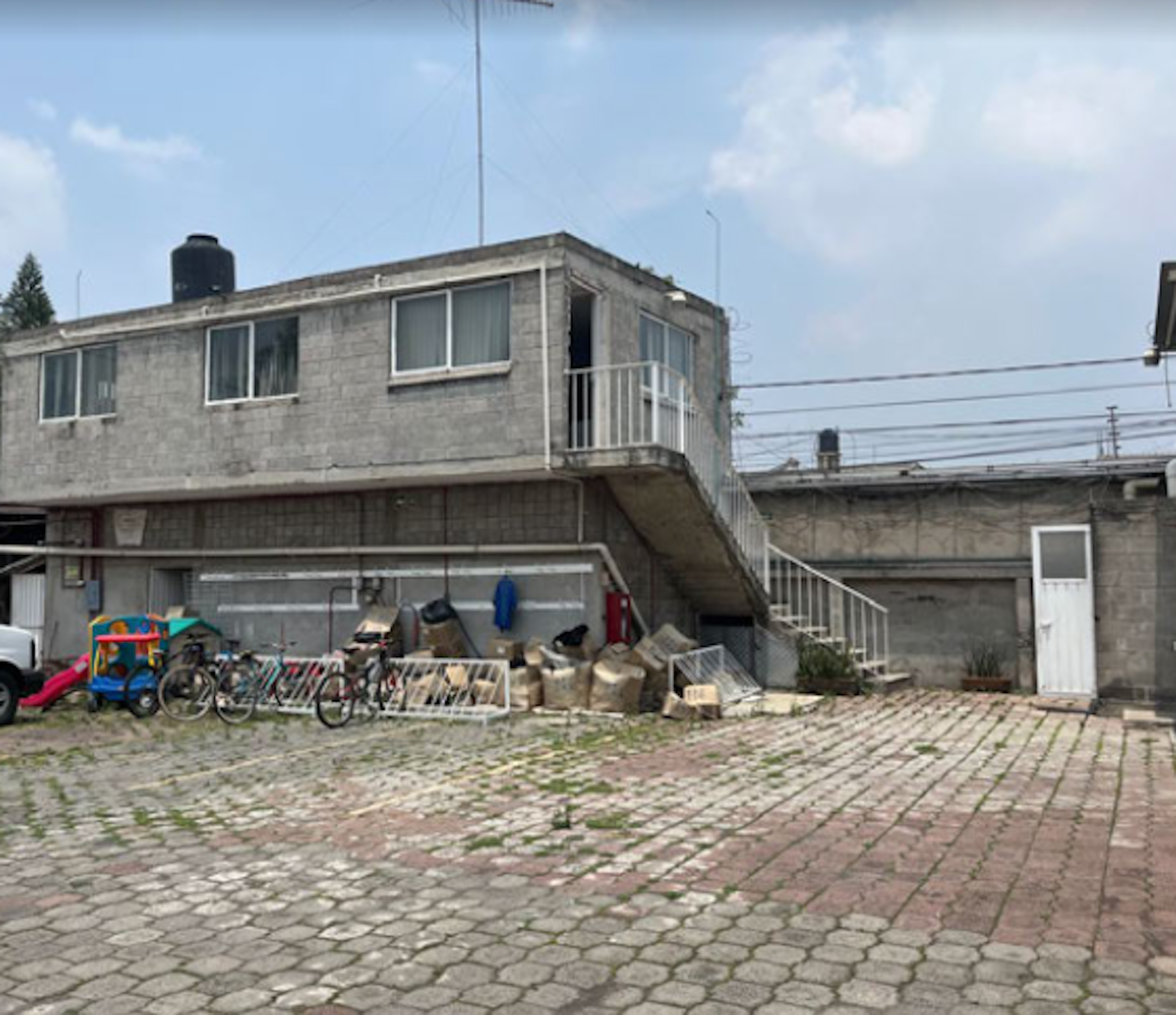 Spot image 0