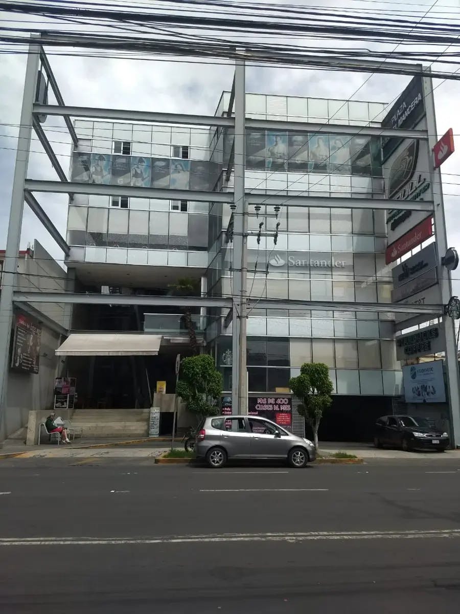 Local Comercial Spot2