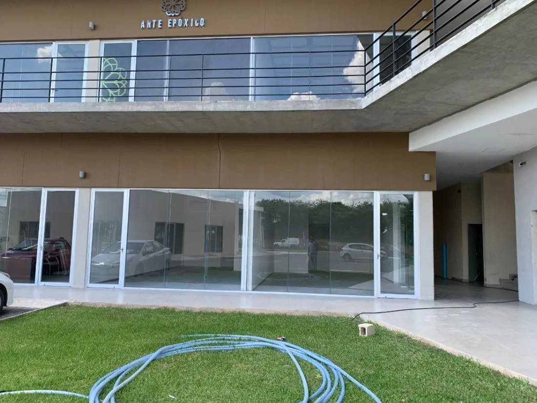 Local Comercial Spot2