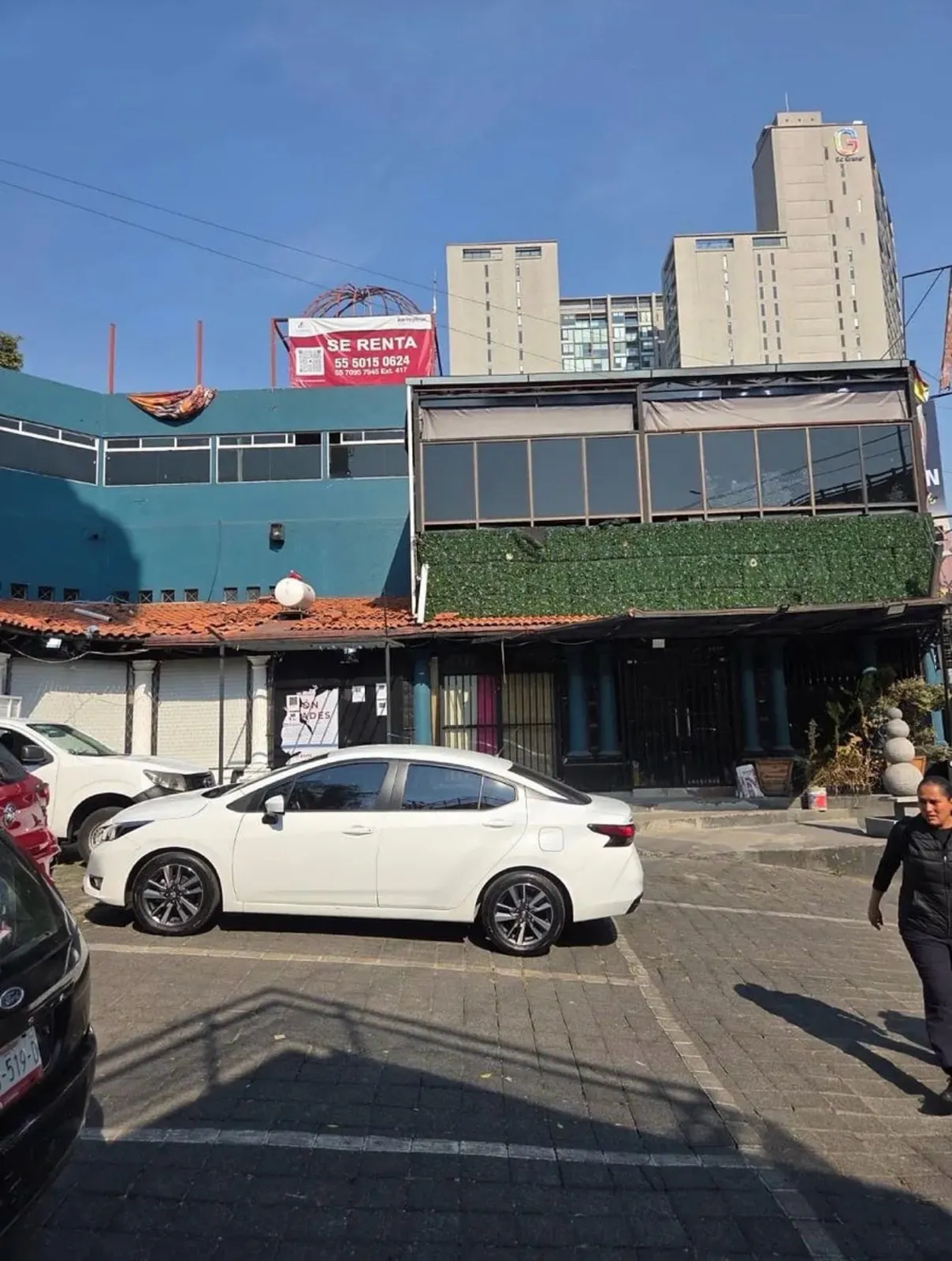 Local Comercial Spot2