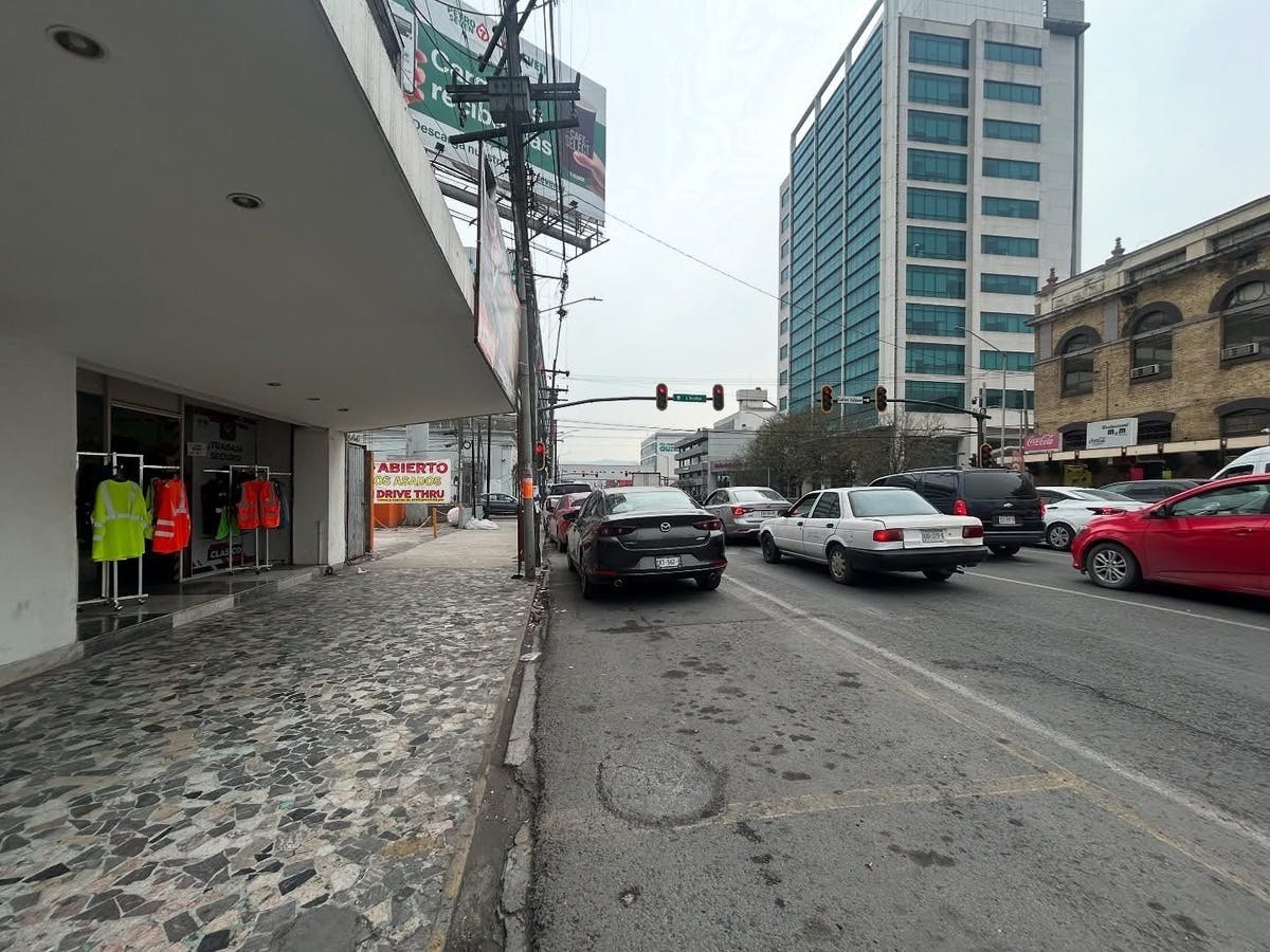 Local Comercial Spot2