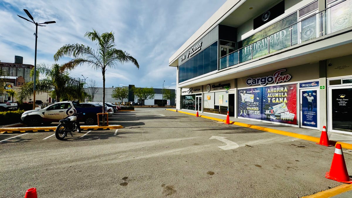 Local Comercial Spot2