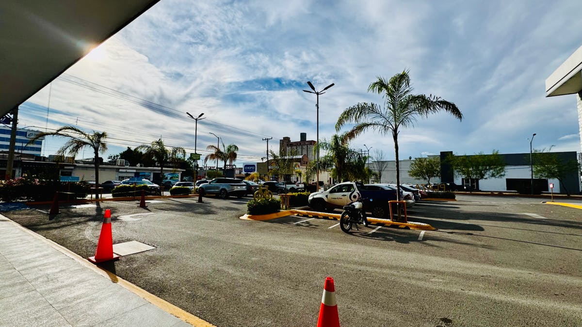 Local Comercial Spot2