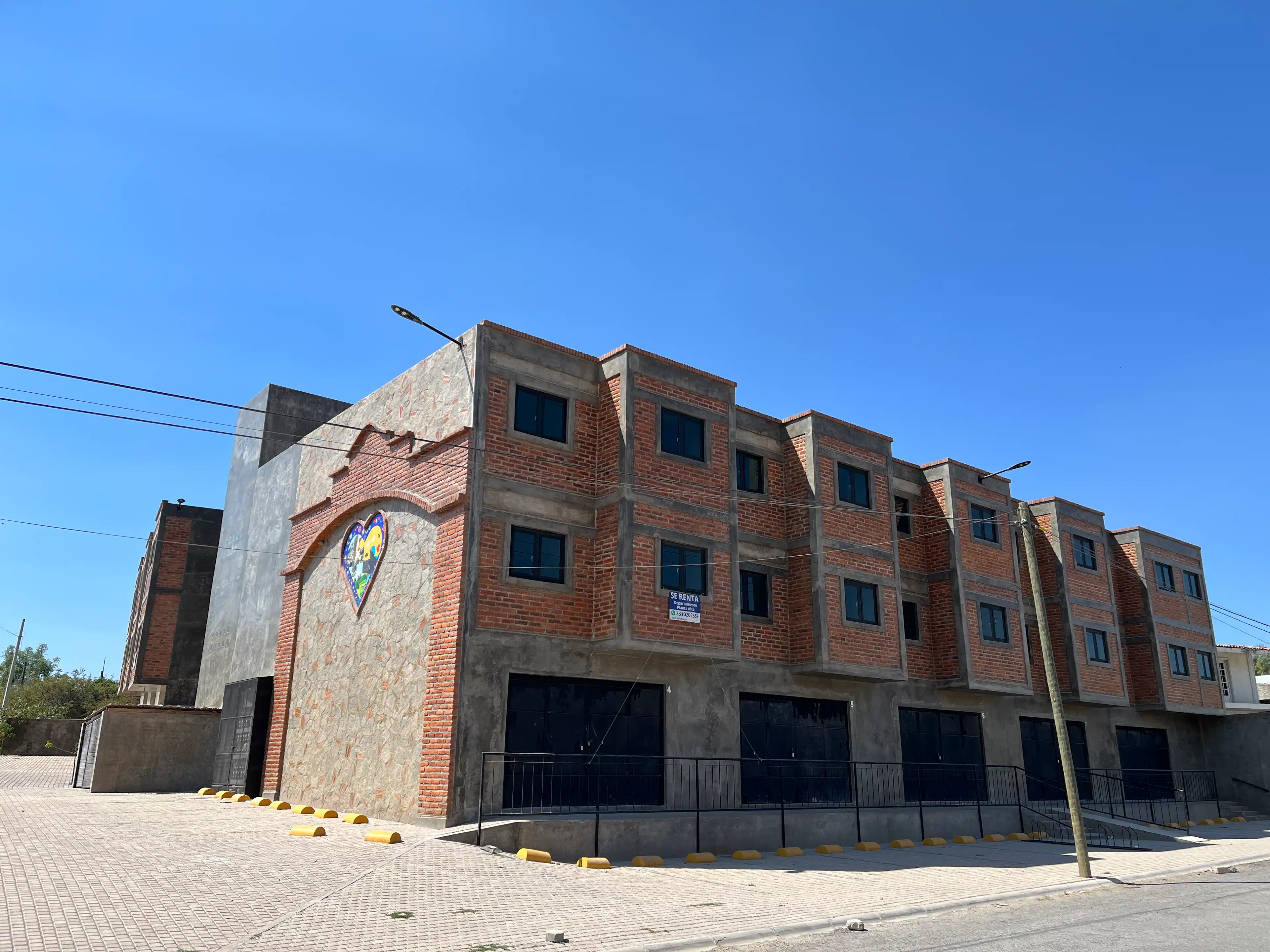 Calle Independencia 6699
