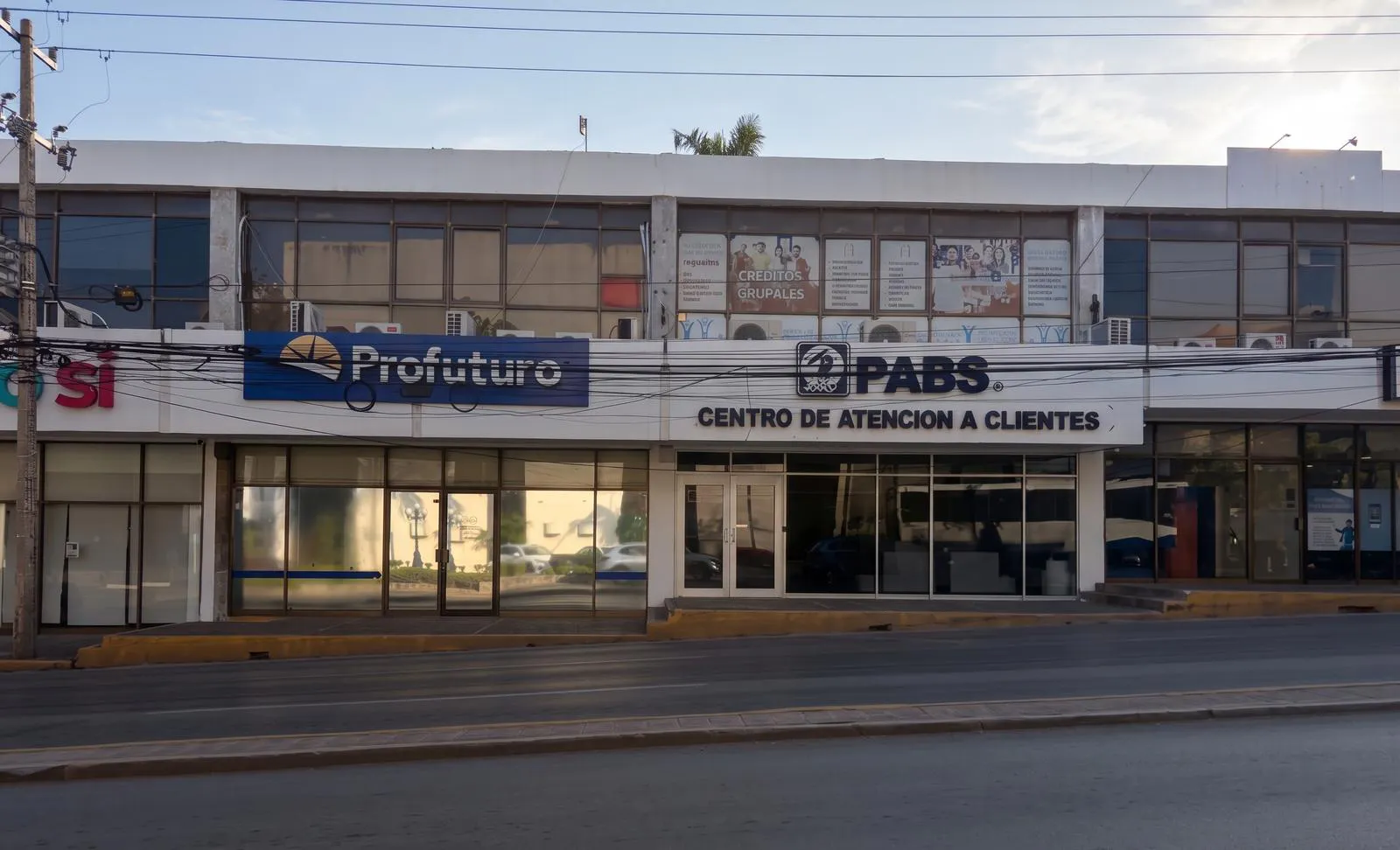 Local Comercial Spot2