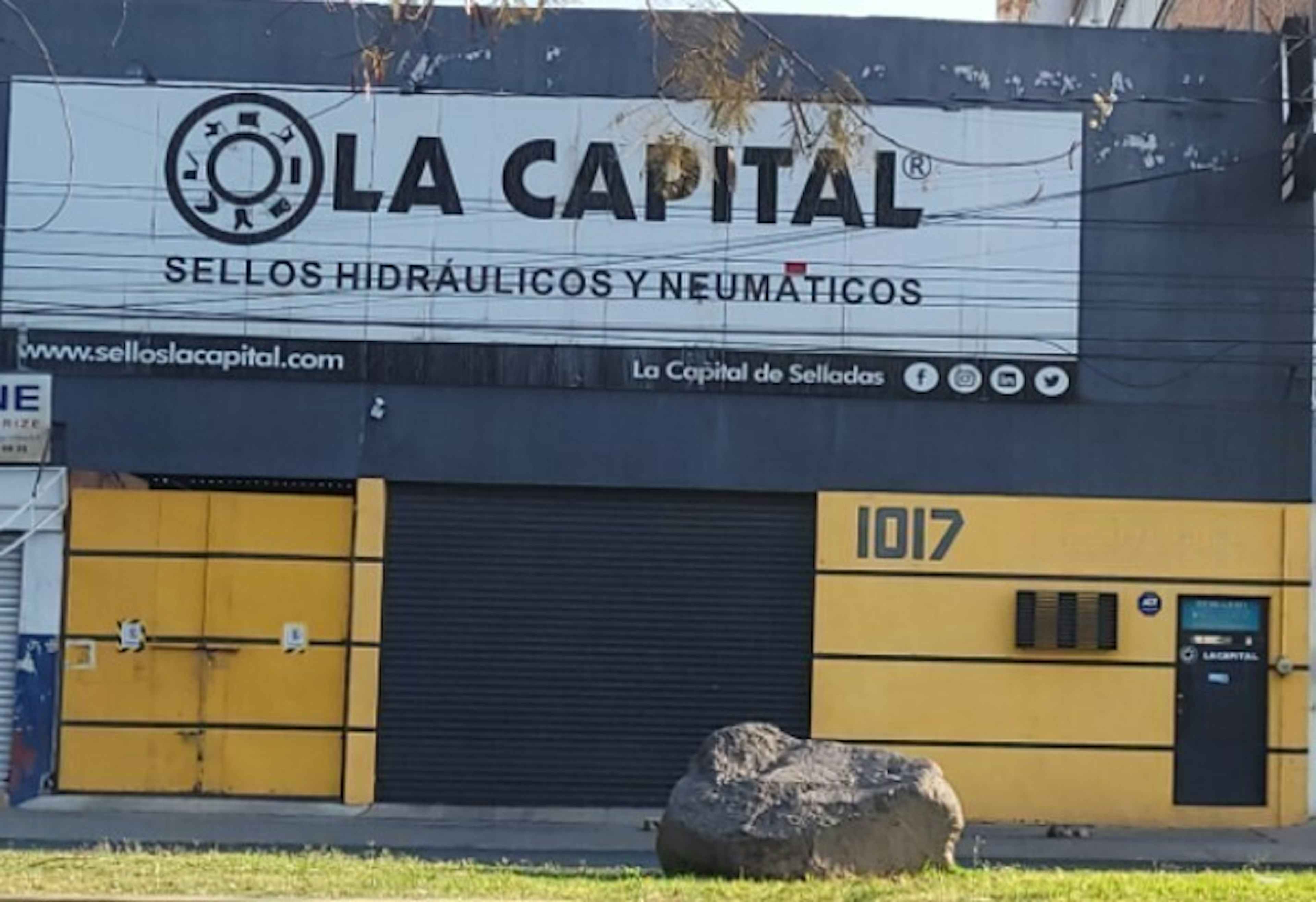 Avenida De La Convención De 1914 Sur No.102