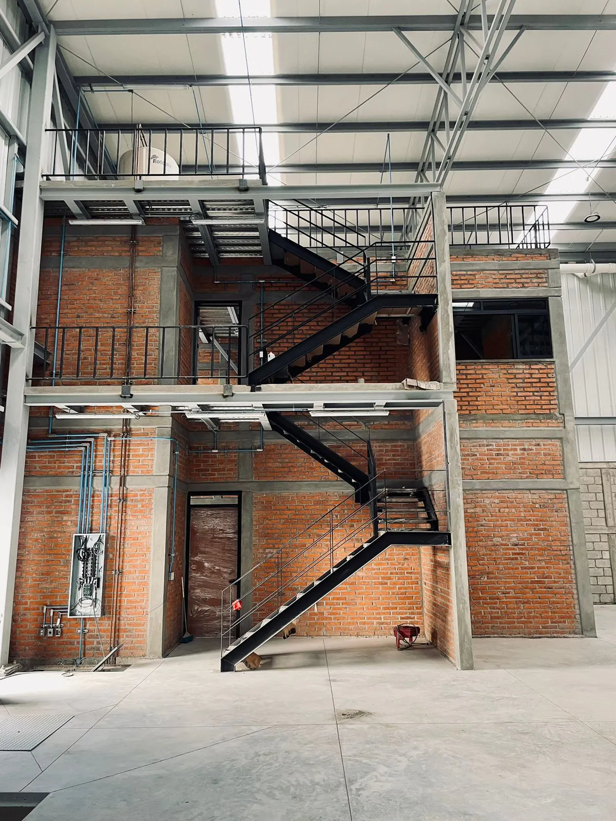 Industrial Spot2