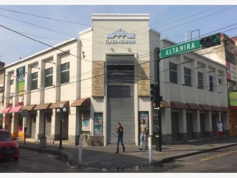 Local Comercial Spot2