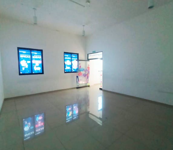 Local Comercial Spot2