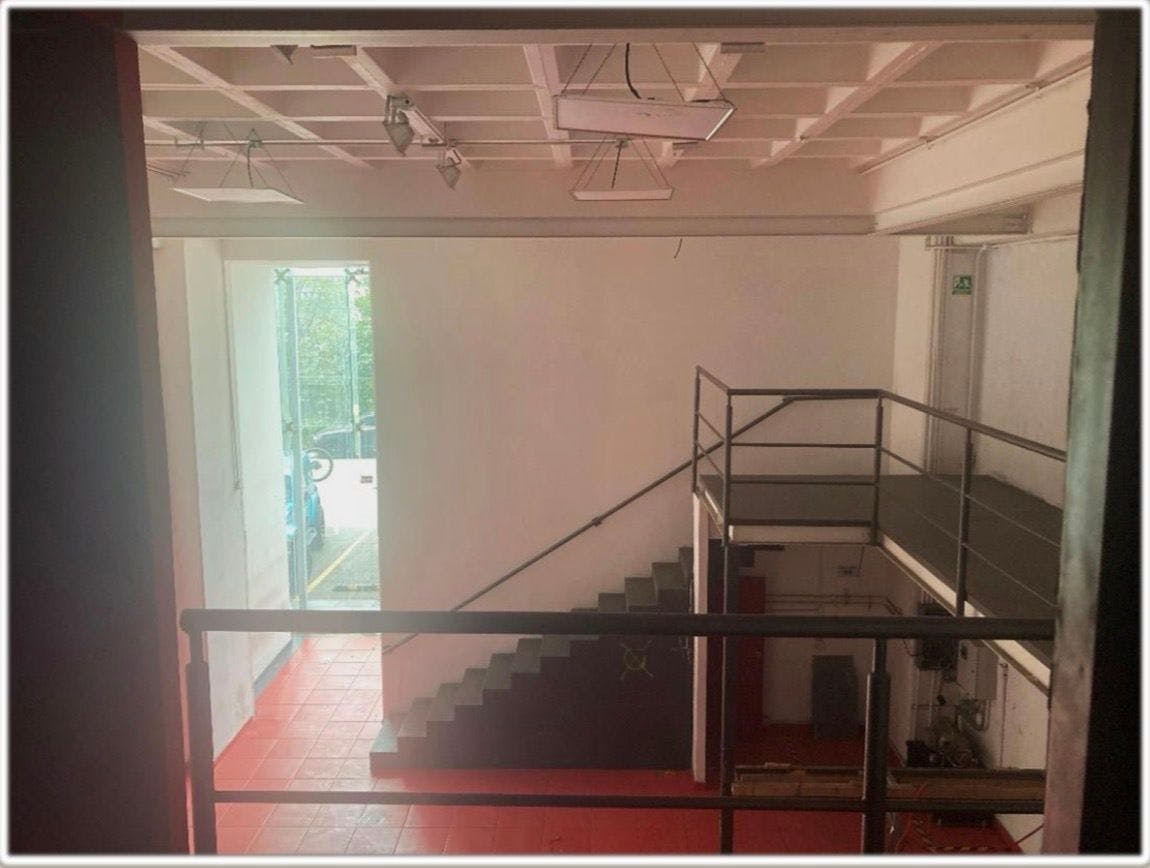 Local Comercial Spot2