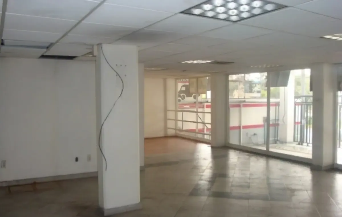 Local Comercial Spot2