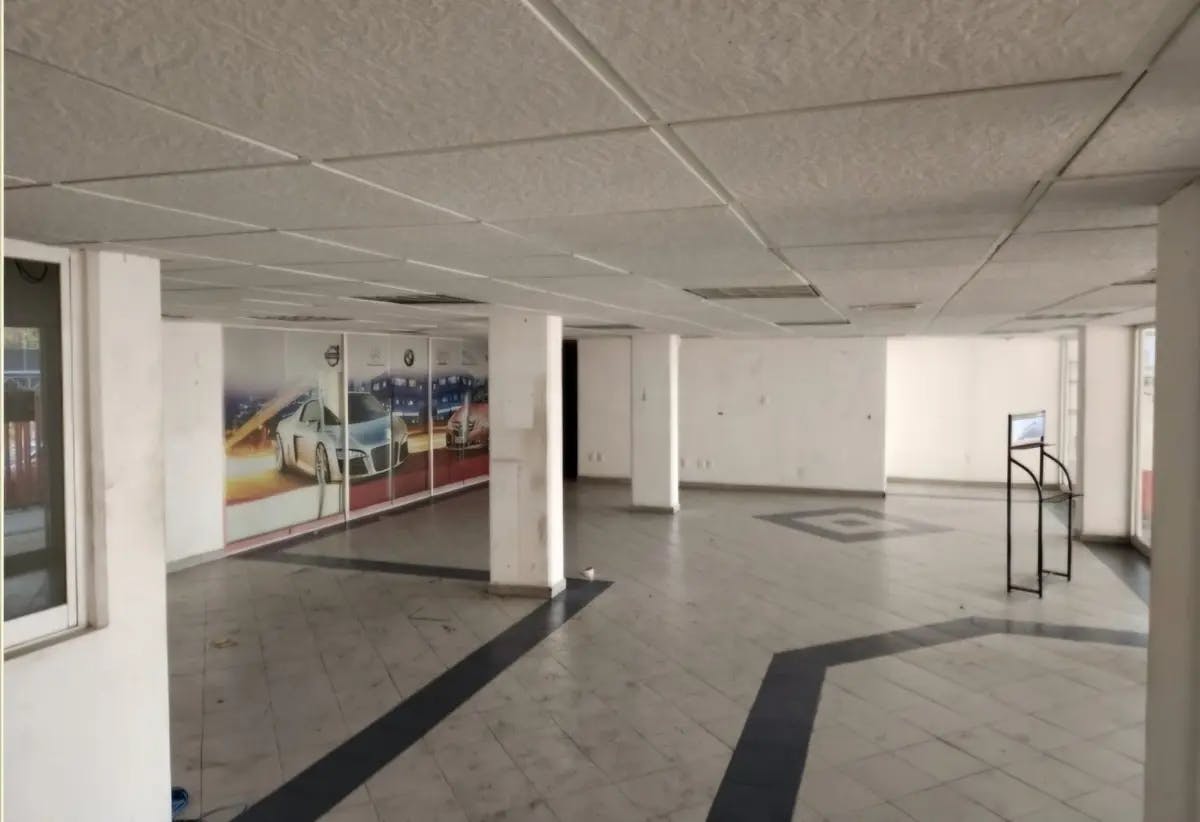 Local Comercial Spot2