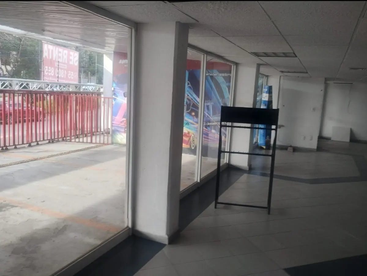 Local Comercial Spot2