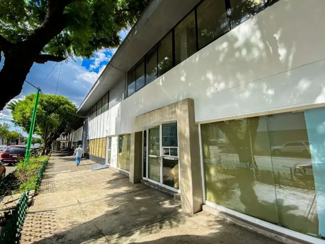 Local Comercial Spot2