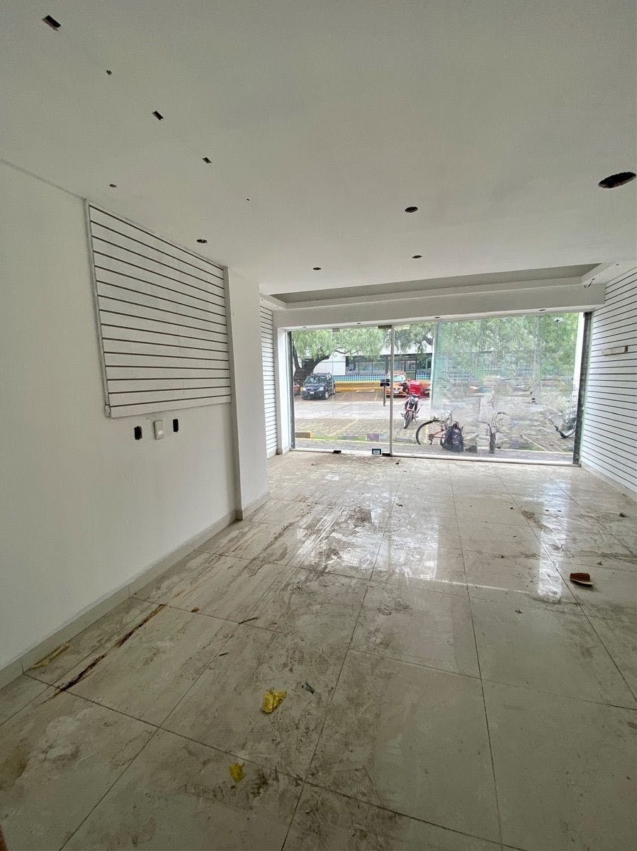 Local Comercial Spot2