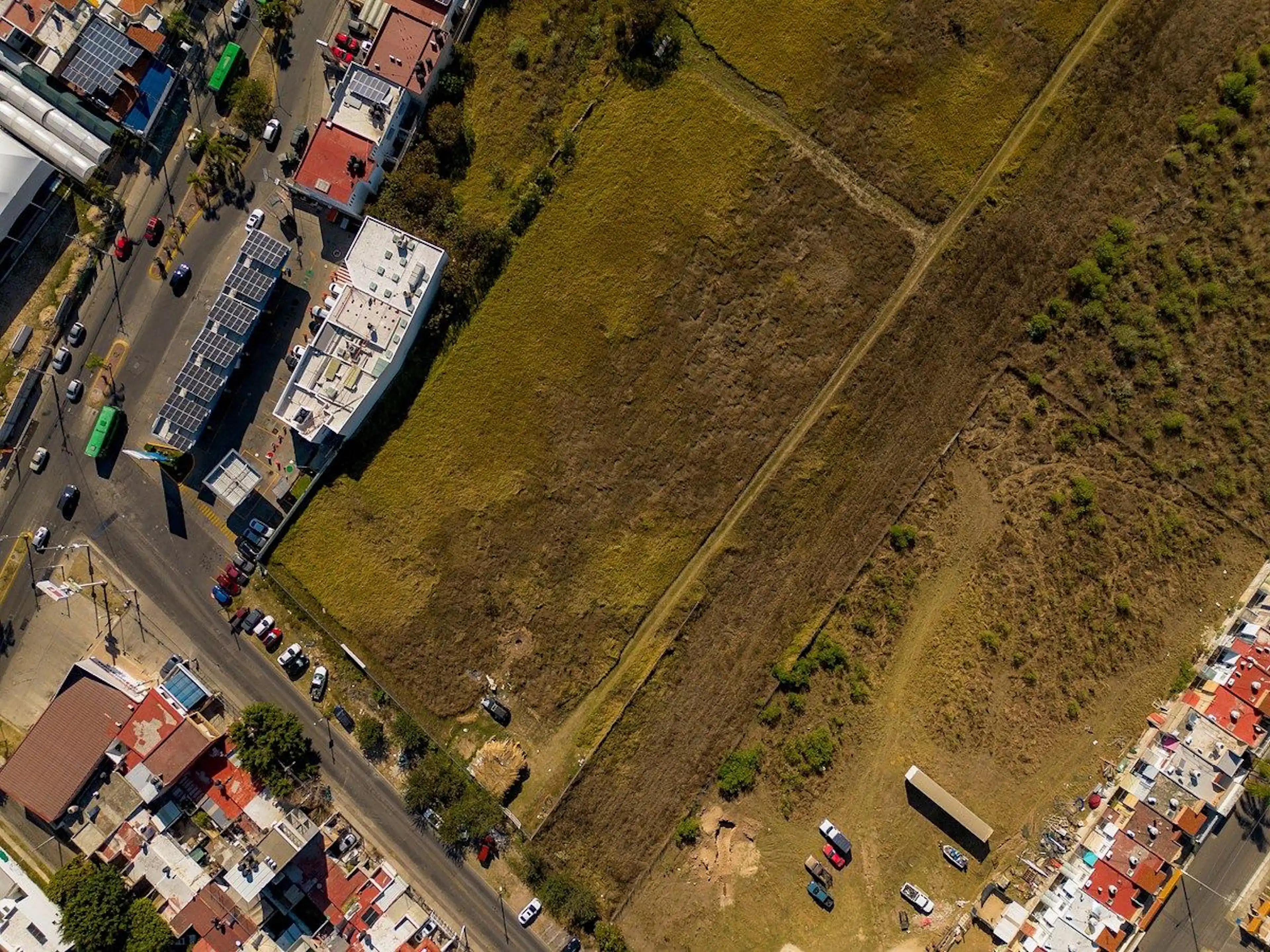 TERRENO EN VENTA EN SERVIDOR PUBLICO
