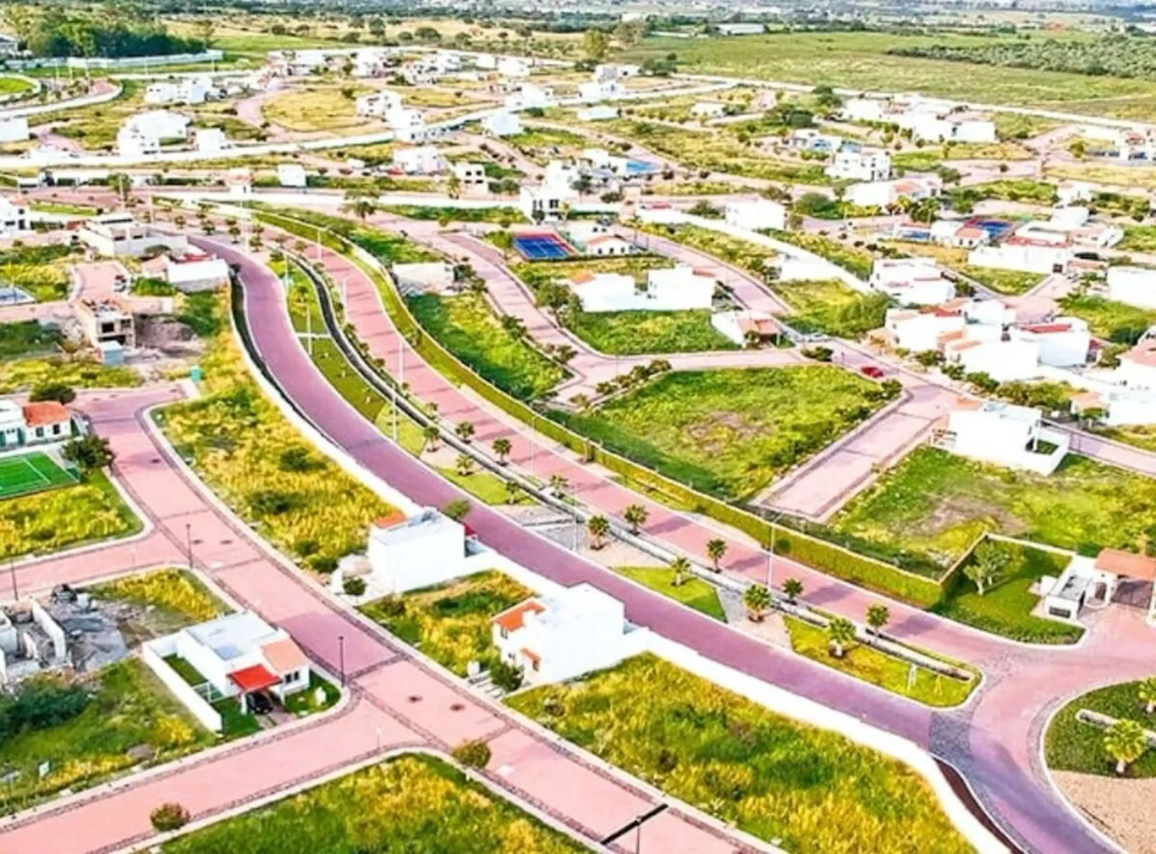 Calle Azucenas C-44