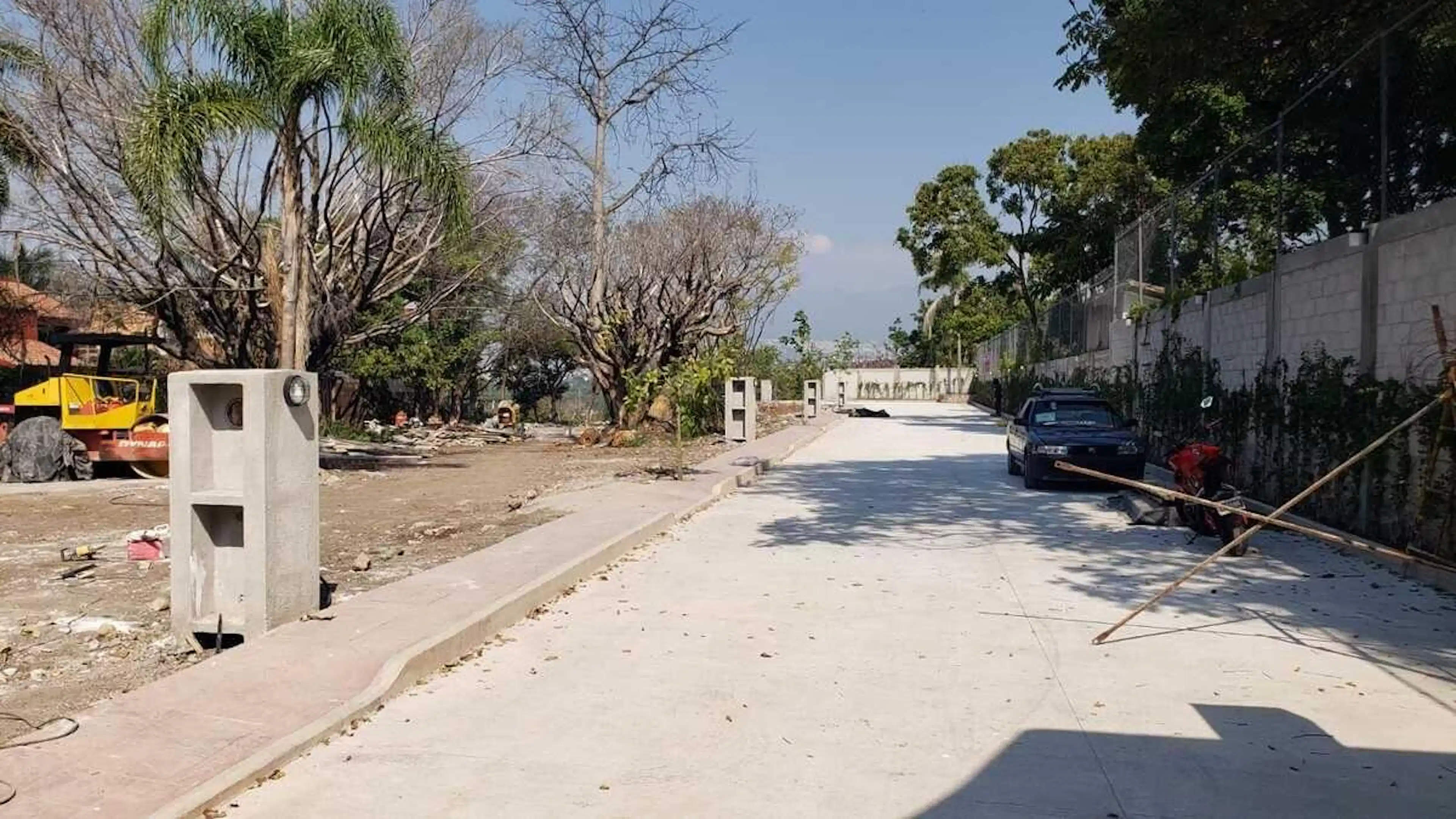 Terreno en Lomas de Cuernavaca 222m2 + 74m2 de áreas comúnes