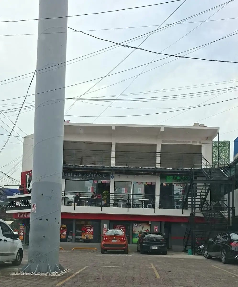 Local Comercial Spot2